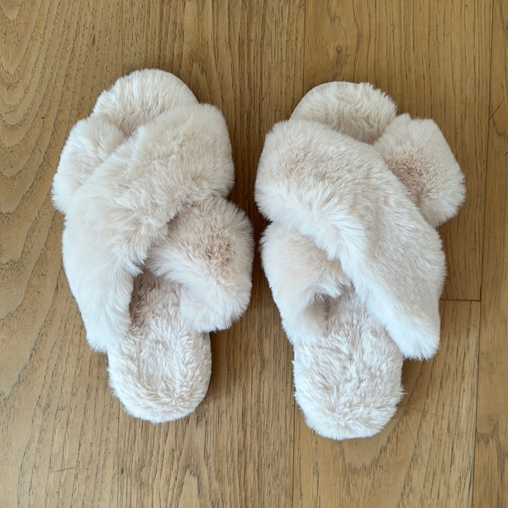 JCREW Fuzzy Criss-Cross Slippers
